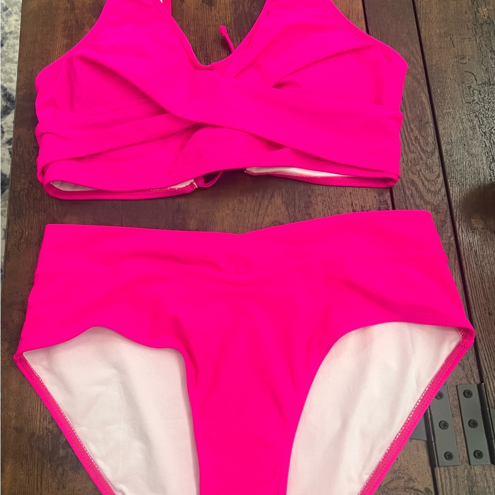 NWOT Women's Pink Bikini Set